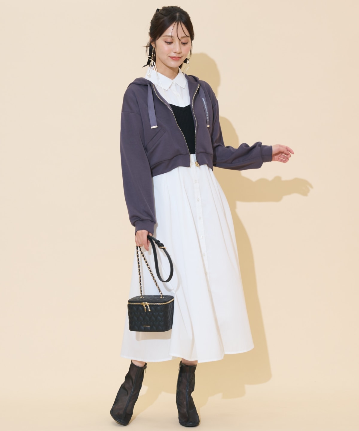 ロゴテープパーカー