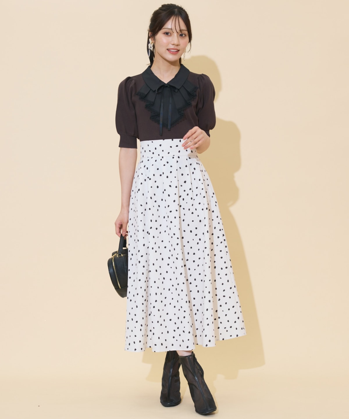 レースラッフルプルオーバー