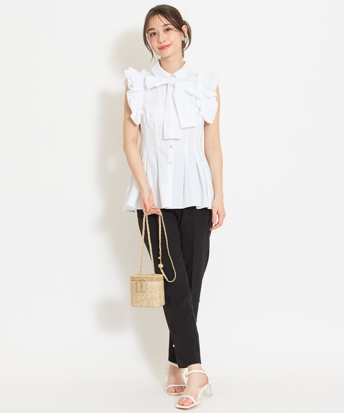 フリルスリーブペプラムブラウス