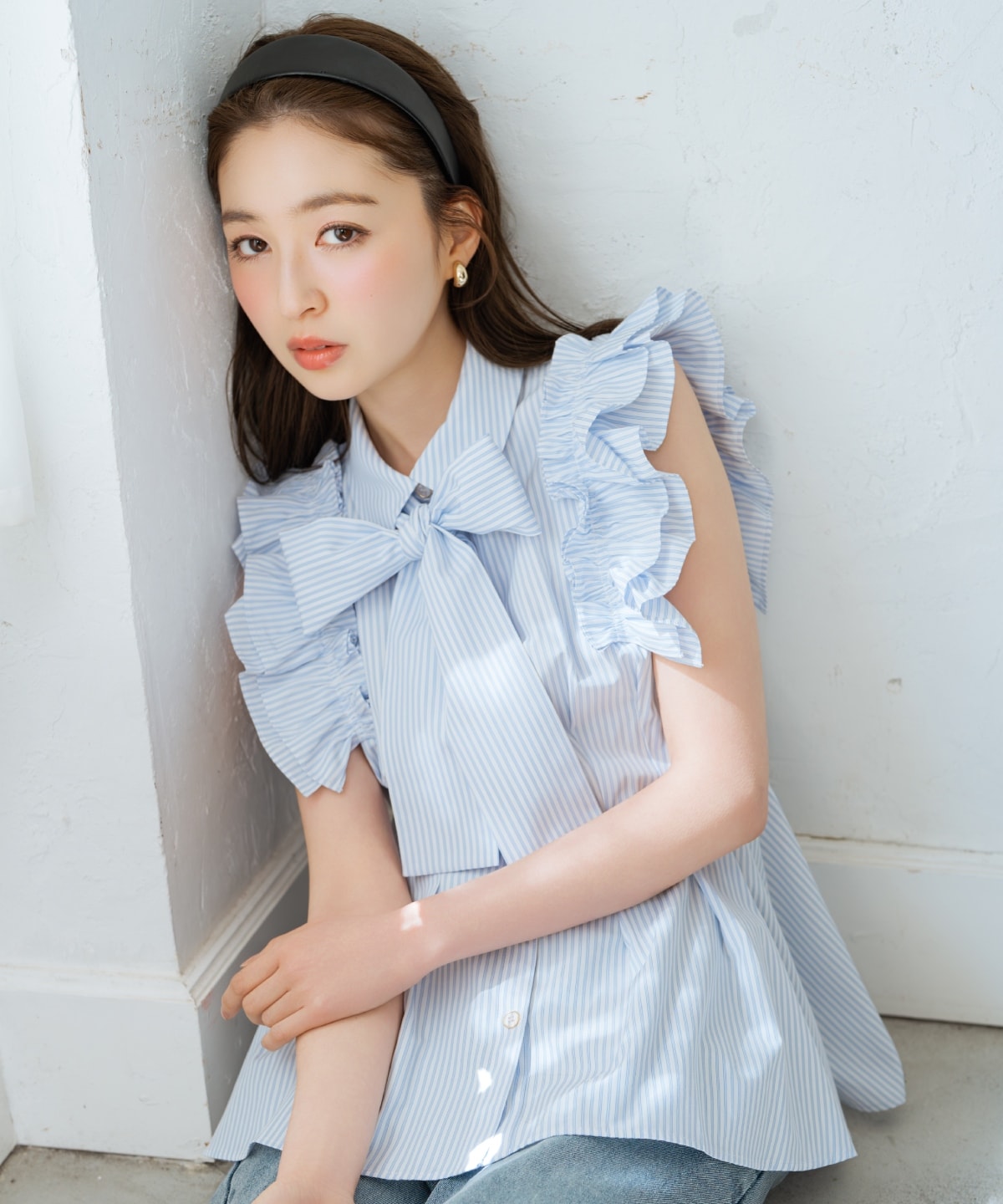 フリルスリーブペプラムブラウス