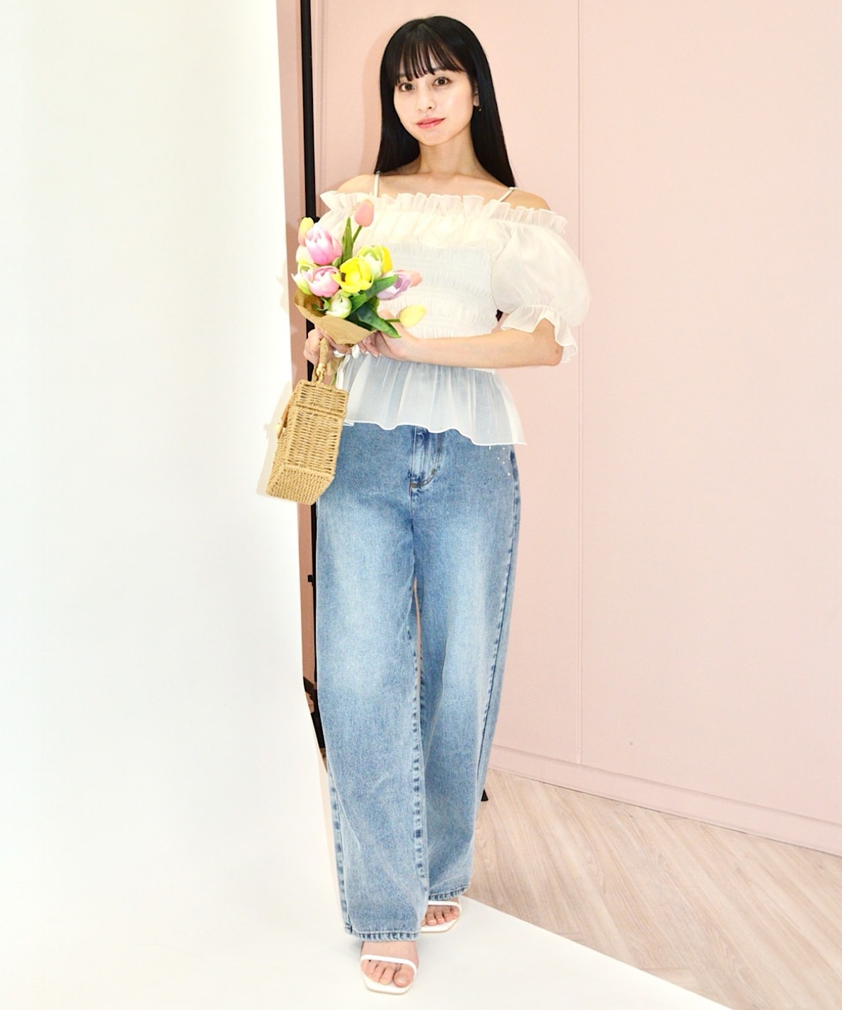 シャーリングペプラムブラウス