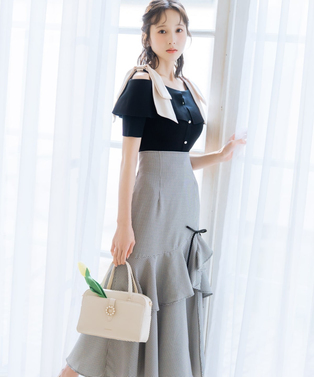 スリットデザインラッフルリボンスカート