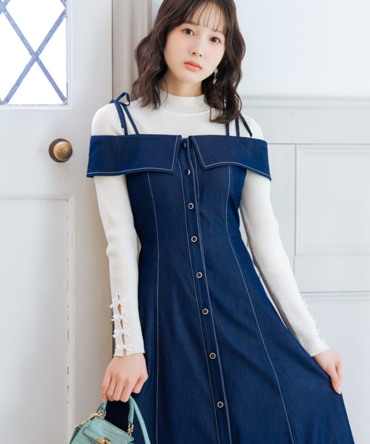 リボンストラップオフショルキャミワンピース