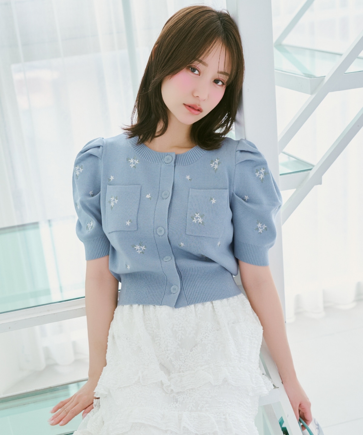 小花刺繍タックスリーブカーディガン