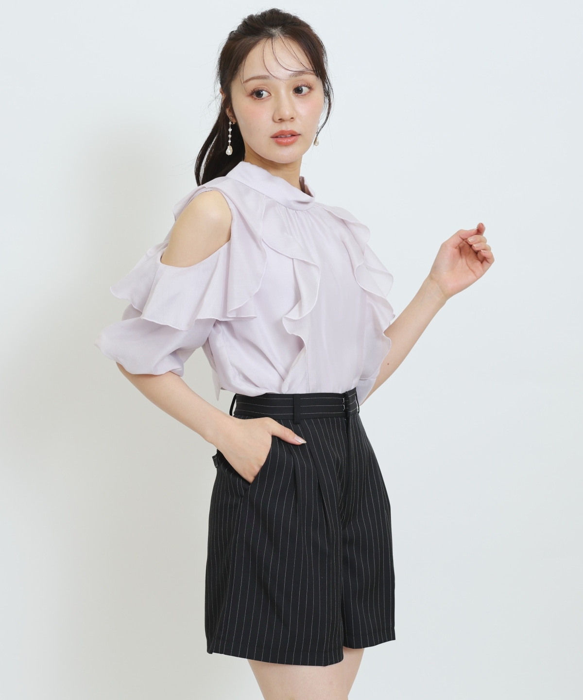センタータックショートパンツ