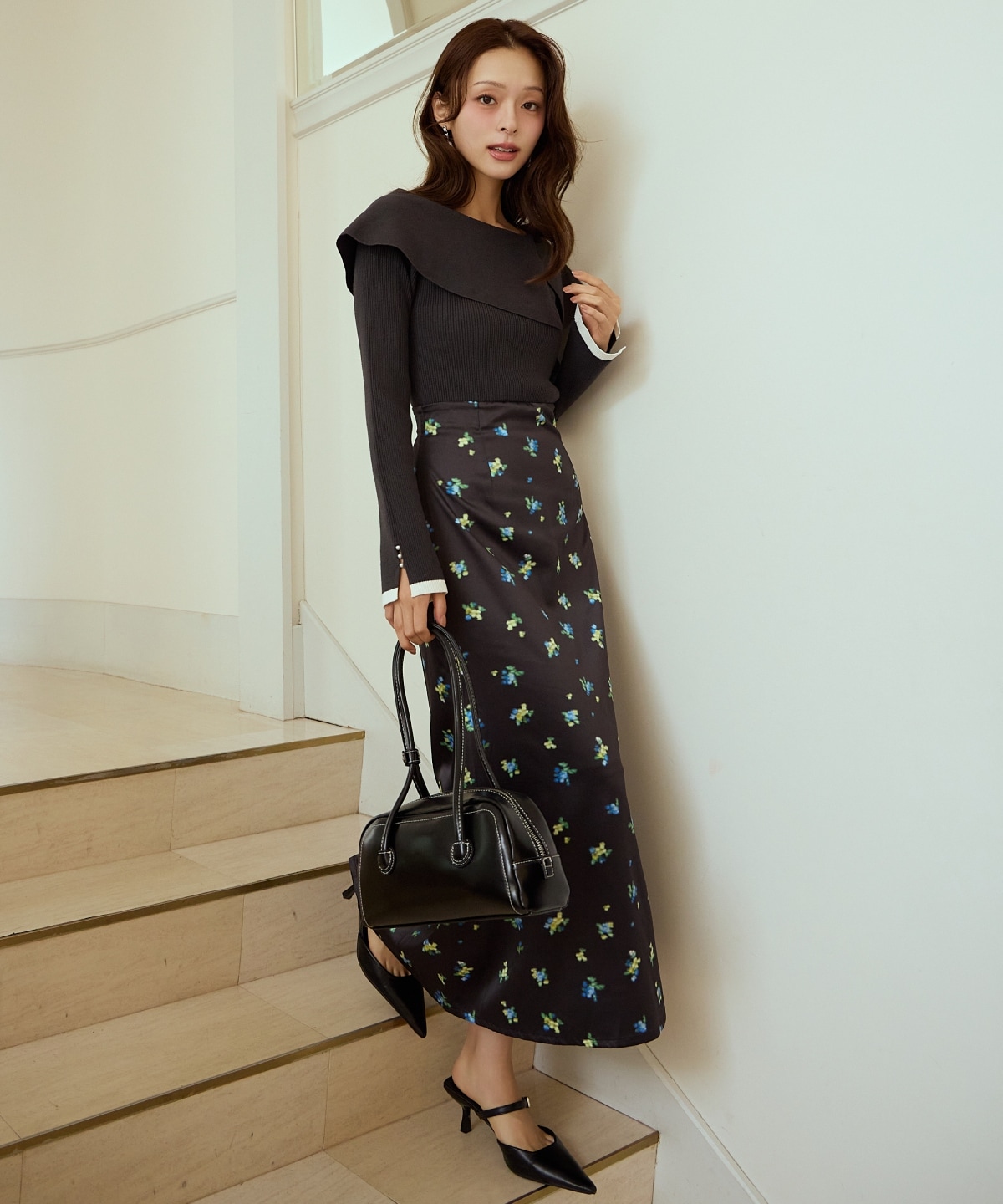 ブラーフラワープリントナロースカート