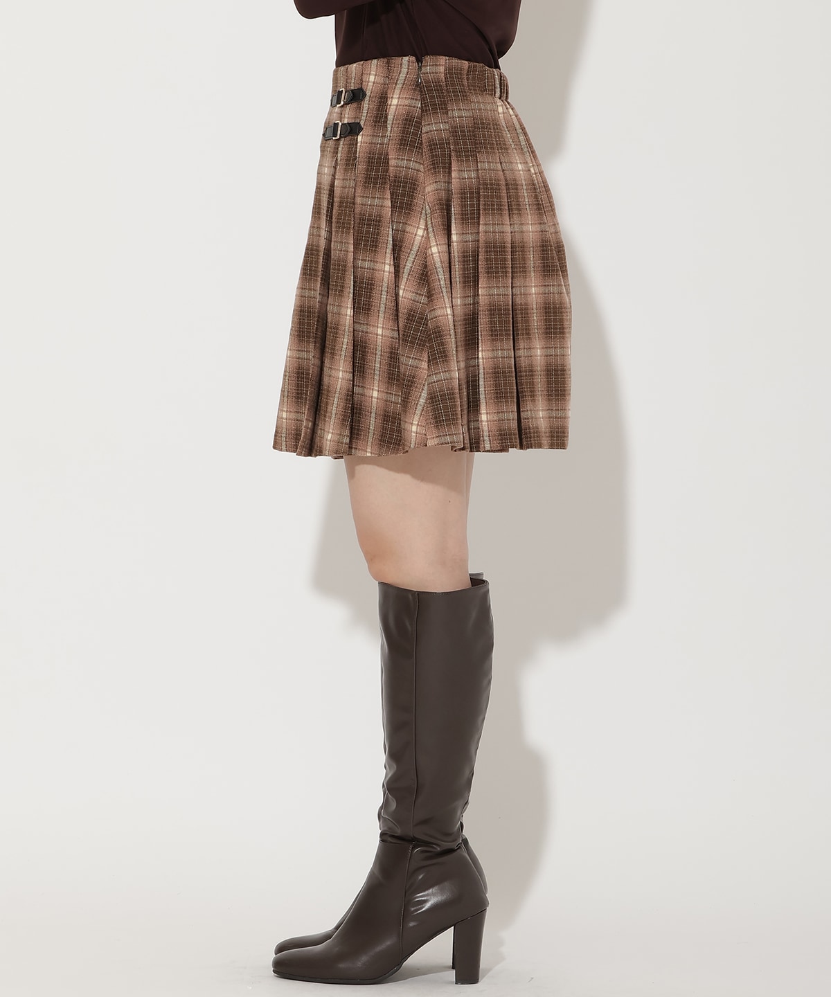 チェックミニスカート