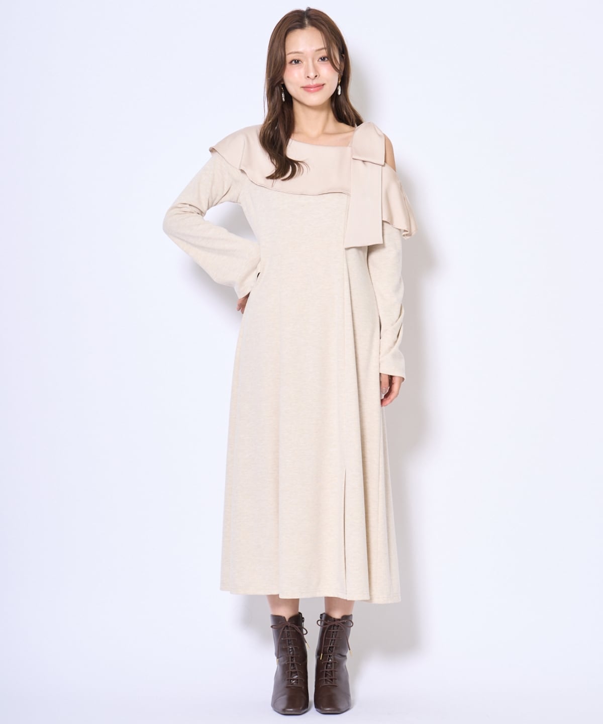 ショルダーリボンカットソーワンピース