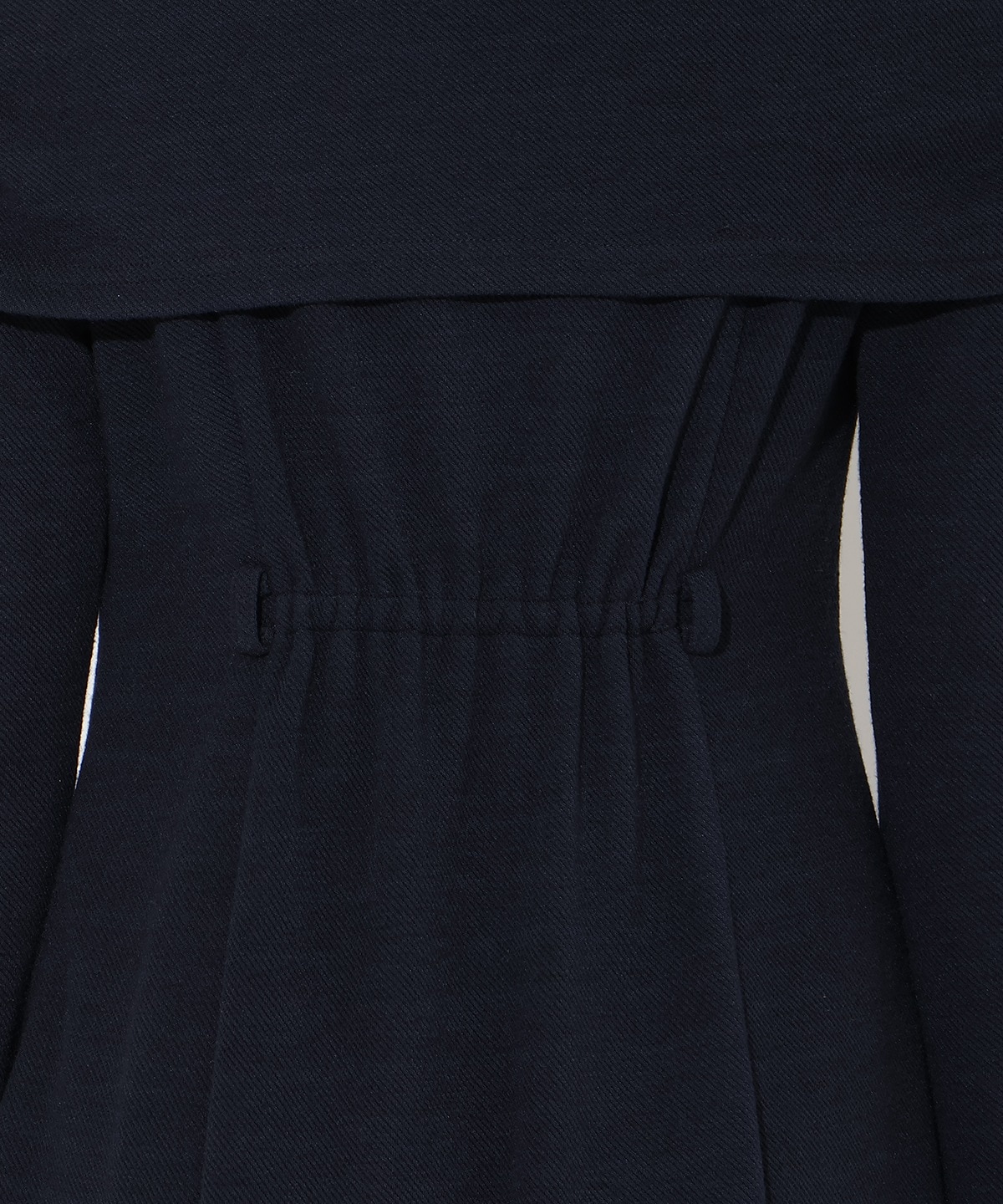 ベルト付きオフショルカットワンピース