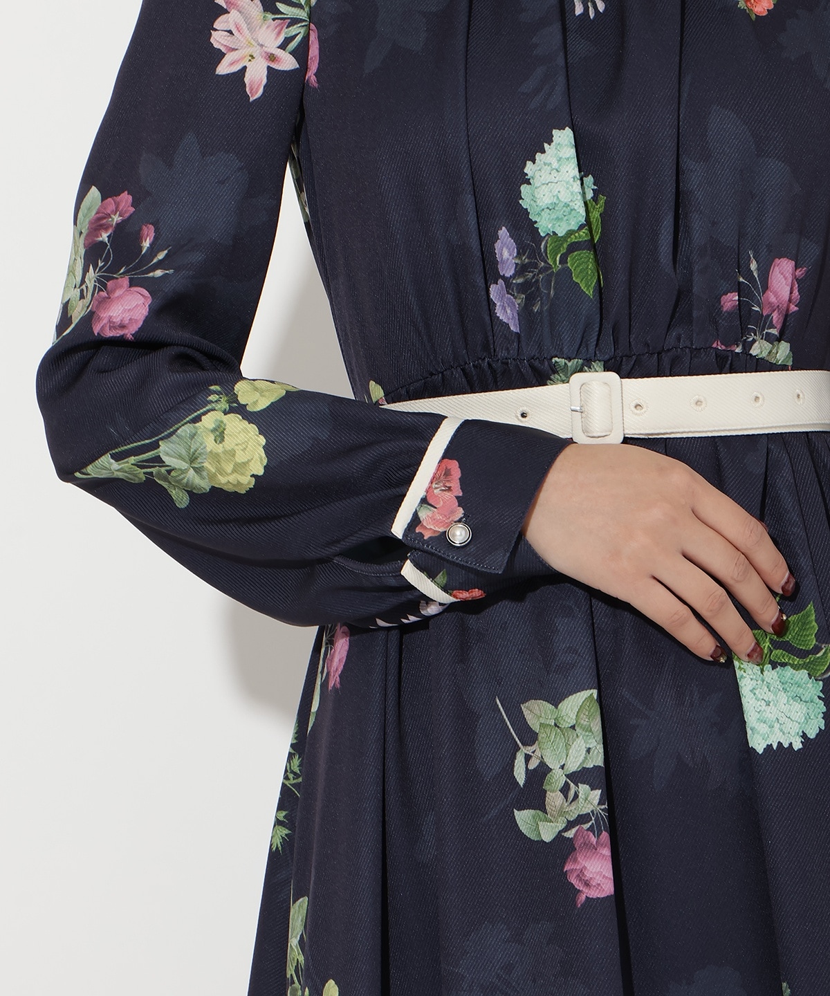 【先行予約受付中】クラシックフラワーワンピース