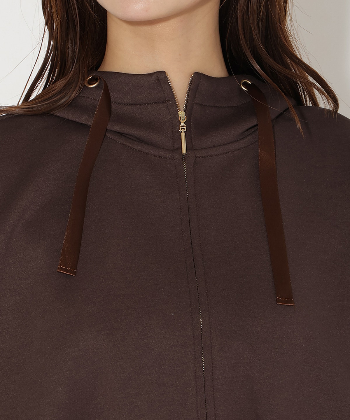 ダンボールポンチパーカー