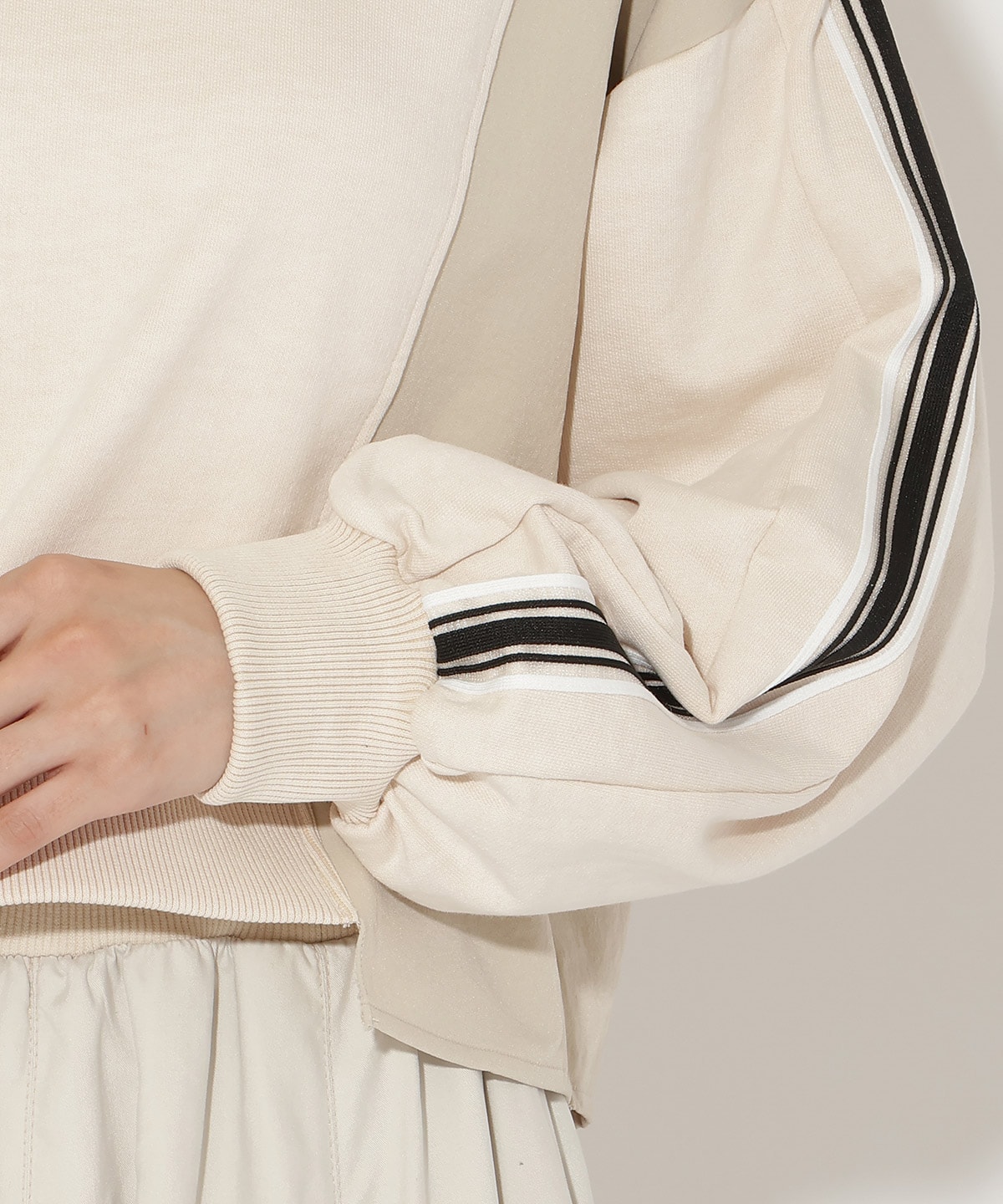 ライン入り裏毛トップス