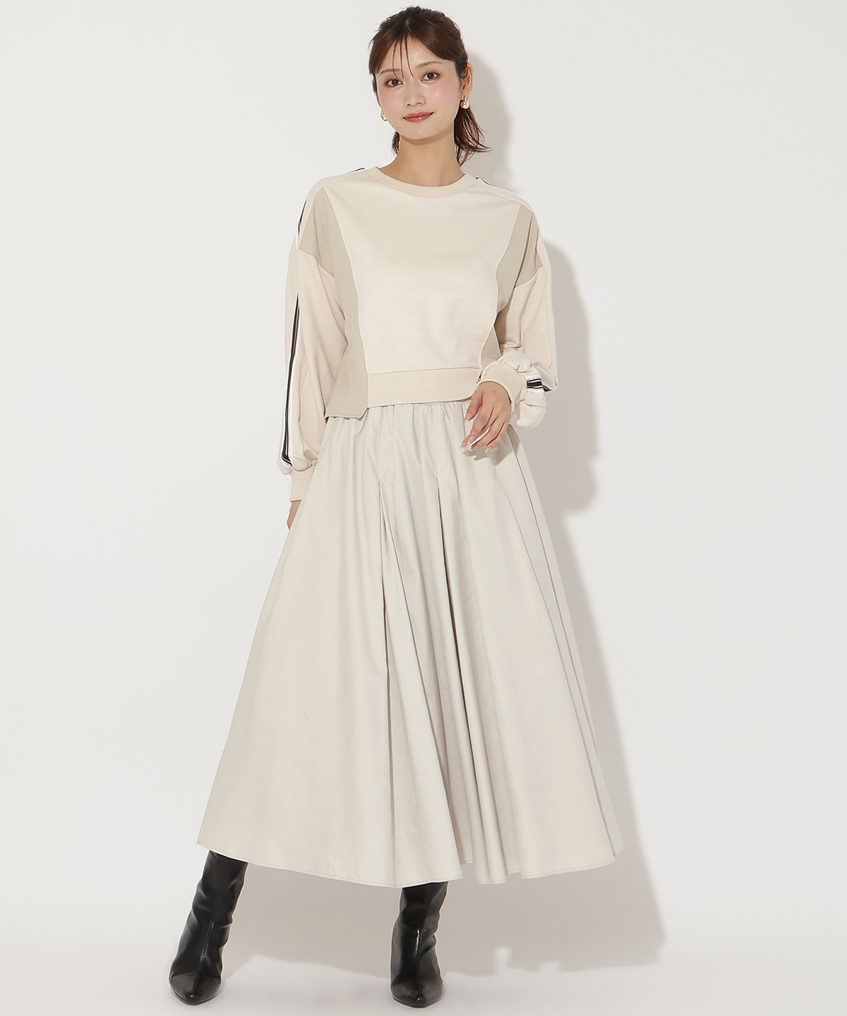 ライン入り裏毛トップス