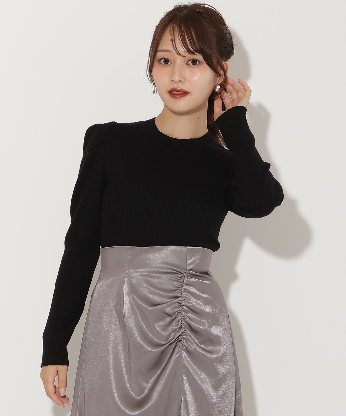 肩ギャザーハイネックリブニット