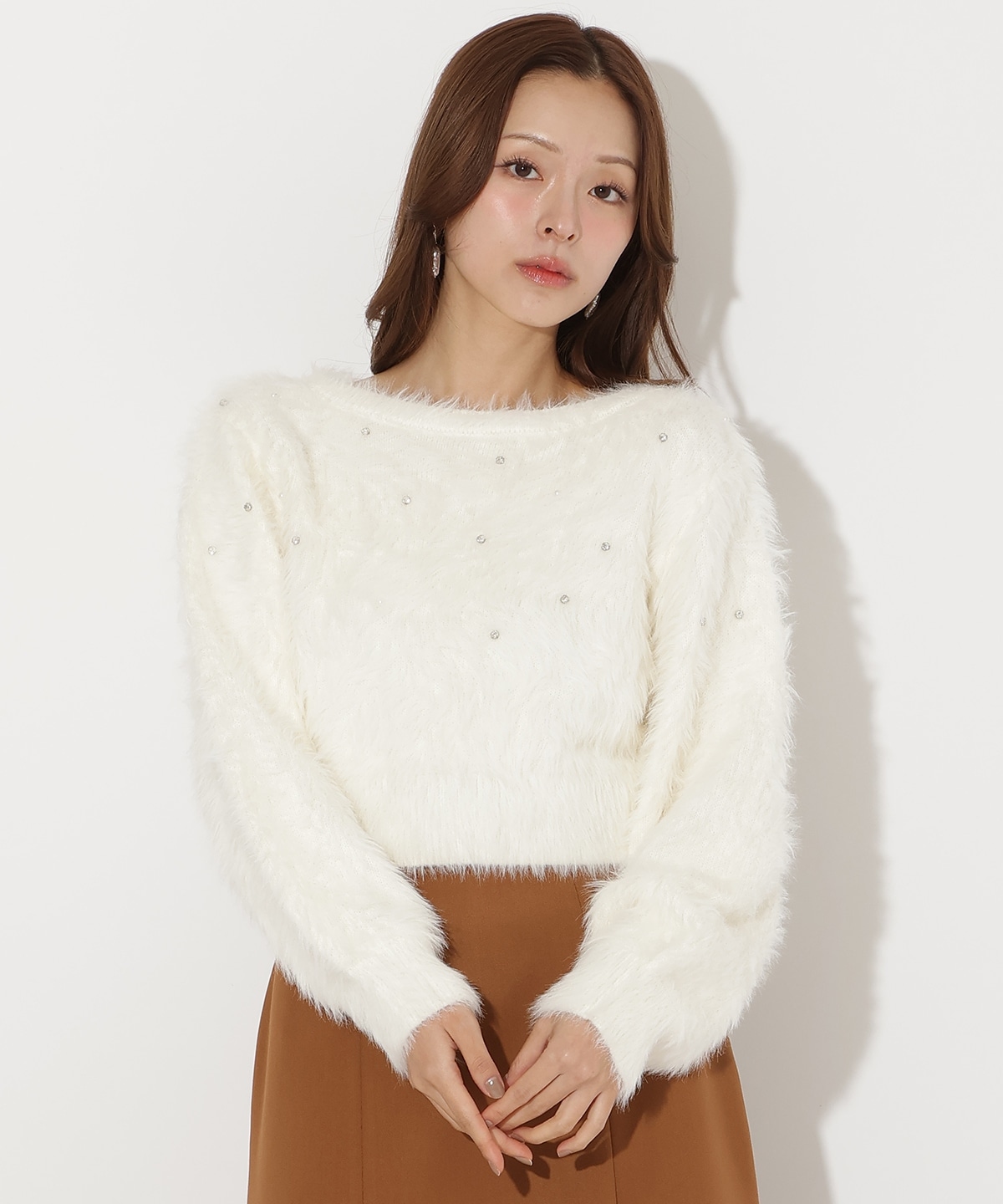 ビジューフェザーニットプルオーバー