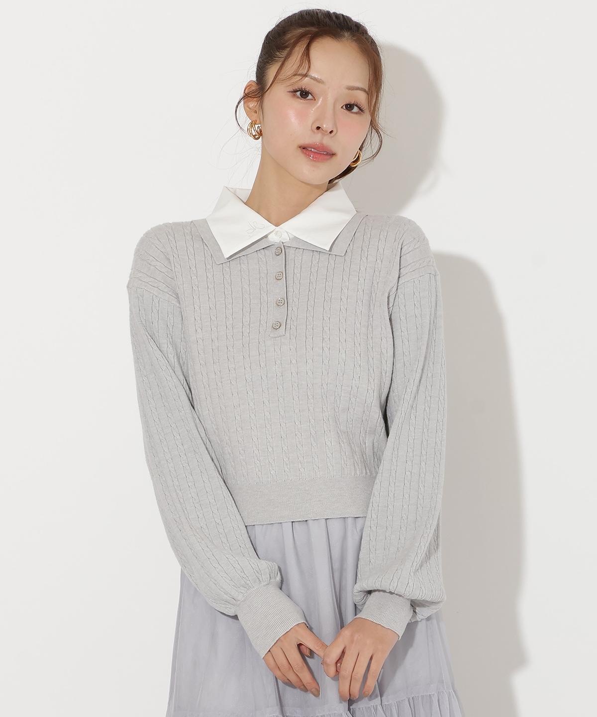 シャツ襟ケーブルニット
