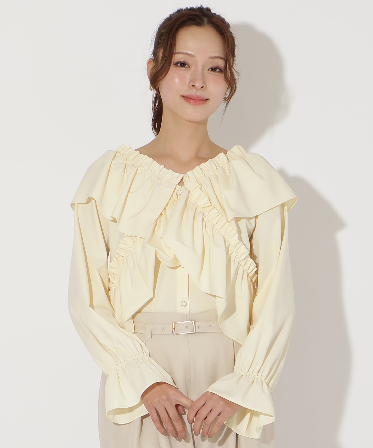 【先行予約受付中】フリルクロスブラウス