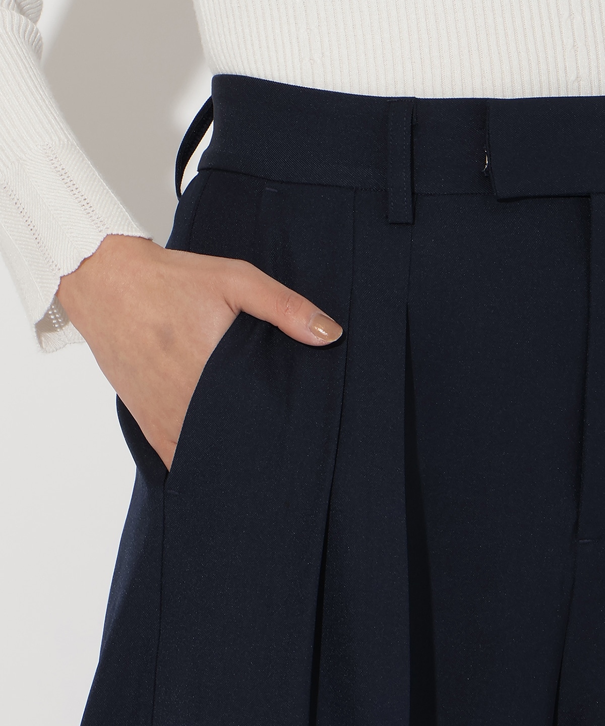 【先行予約受付中】タックワイドパンツ