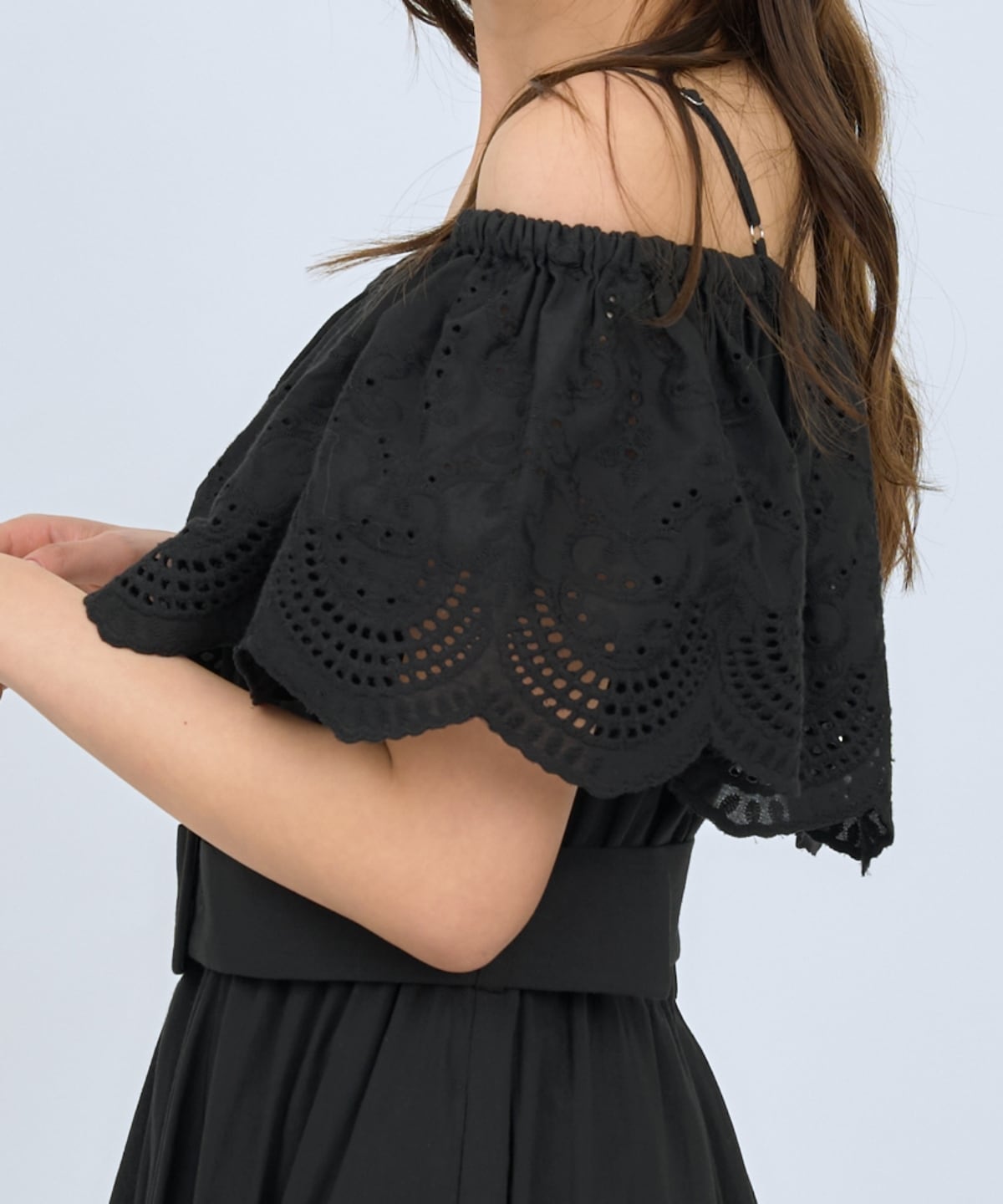 レースオフショルティアードワンピース