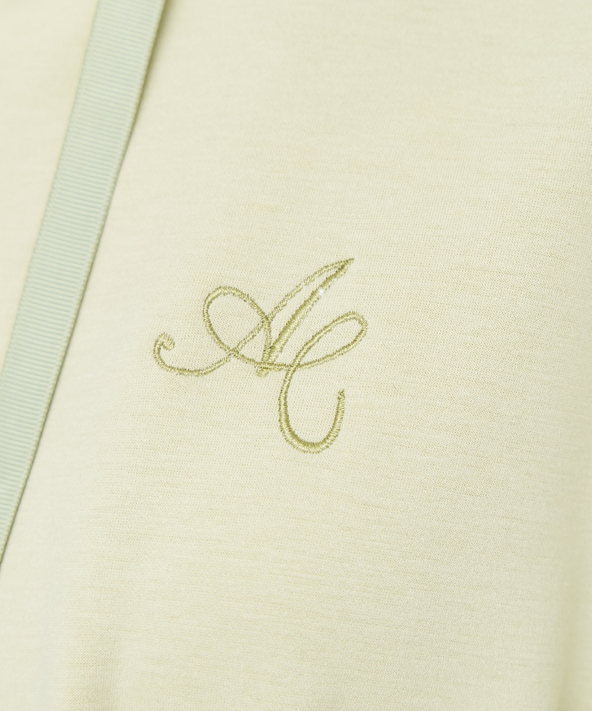 フード付きZIPワンピース