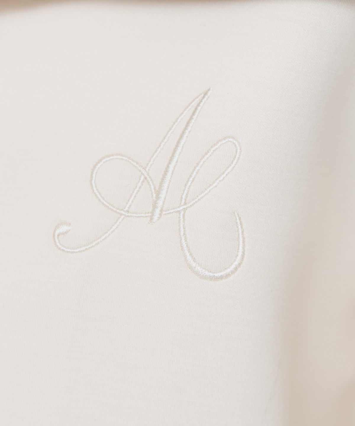 ロゴ刺繍ボンディングZIPパーカー