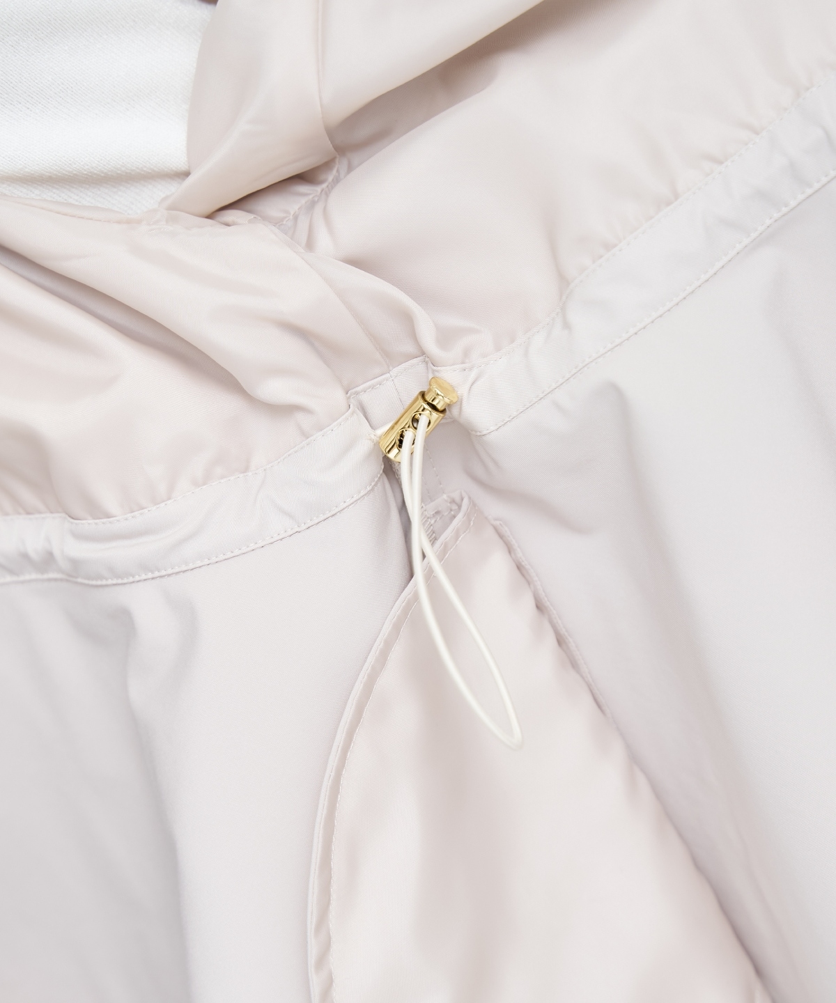 ペプラムマウンテンパーカー