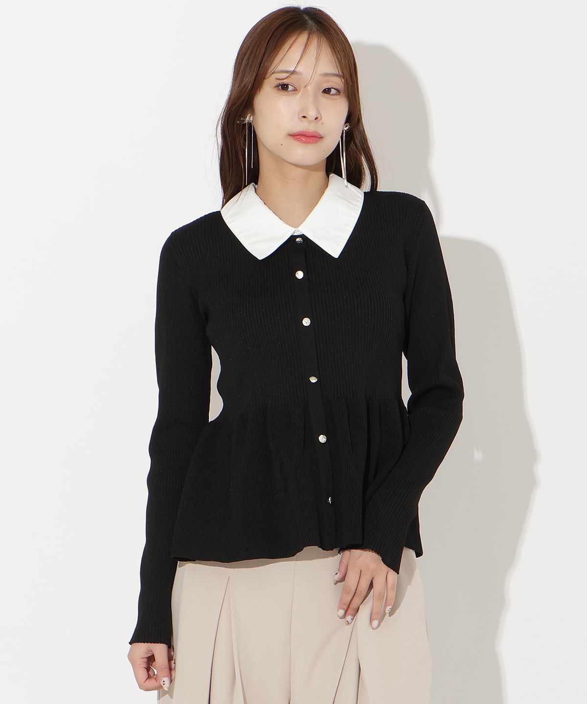 【先行予約受付中】シャツ襟付きペプラムニットプルオーバー