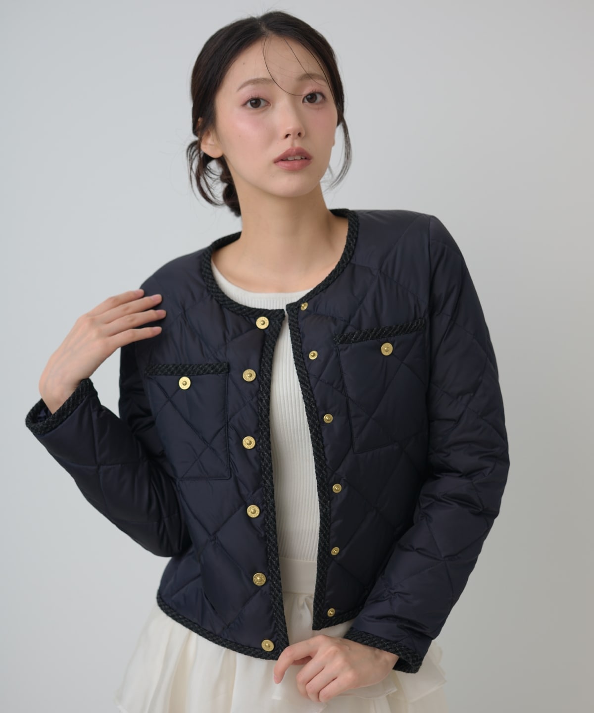 【TAION×AND COUTURE】ノーカラーショートダウンジャケット