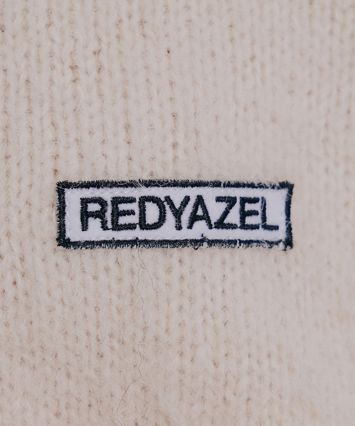 フラッフィニットボーダープルオーバー×タイトミニスカートセットアップ