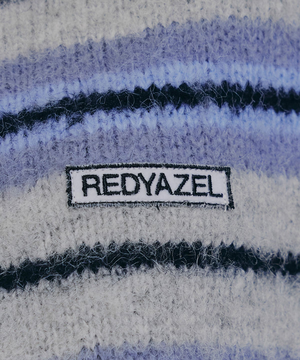 フラッフィニットボーダープルオーバー×タイトミニスカートセットアップ