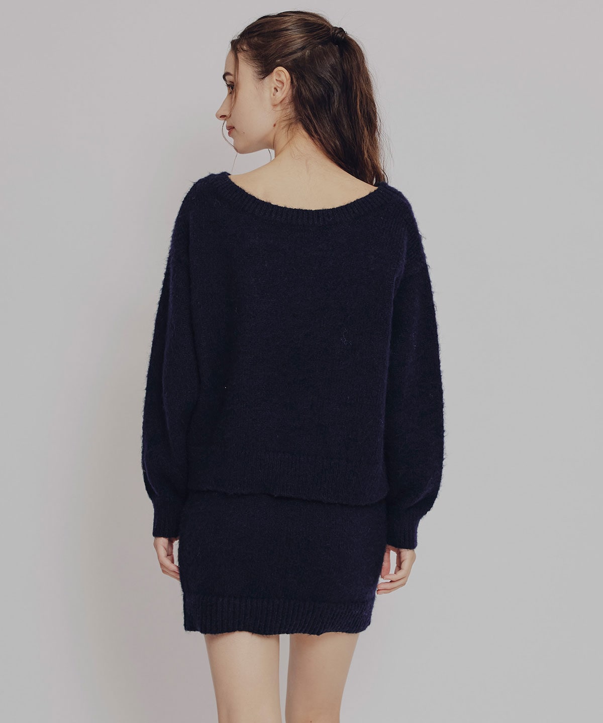 フラッフィニットボーダープルオーバー×タイトミニスカートセットアップ