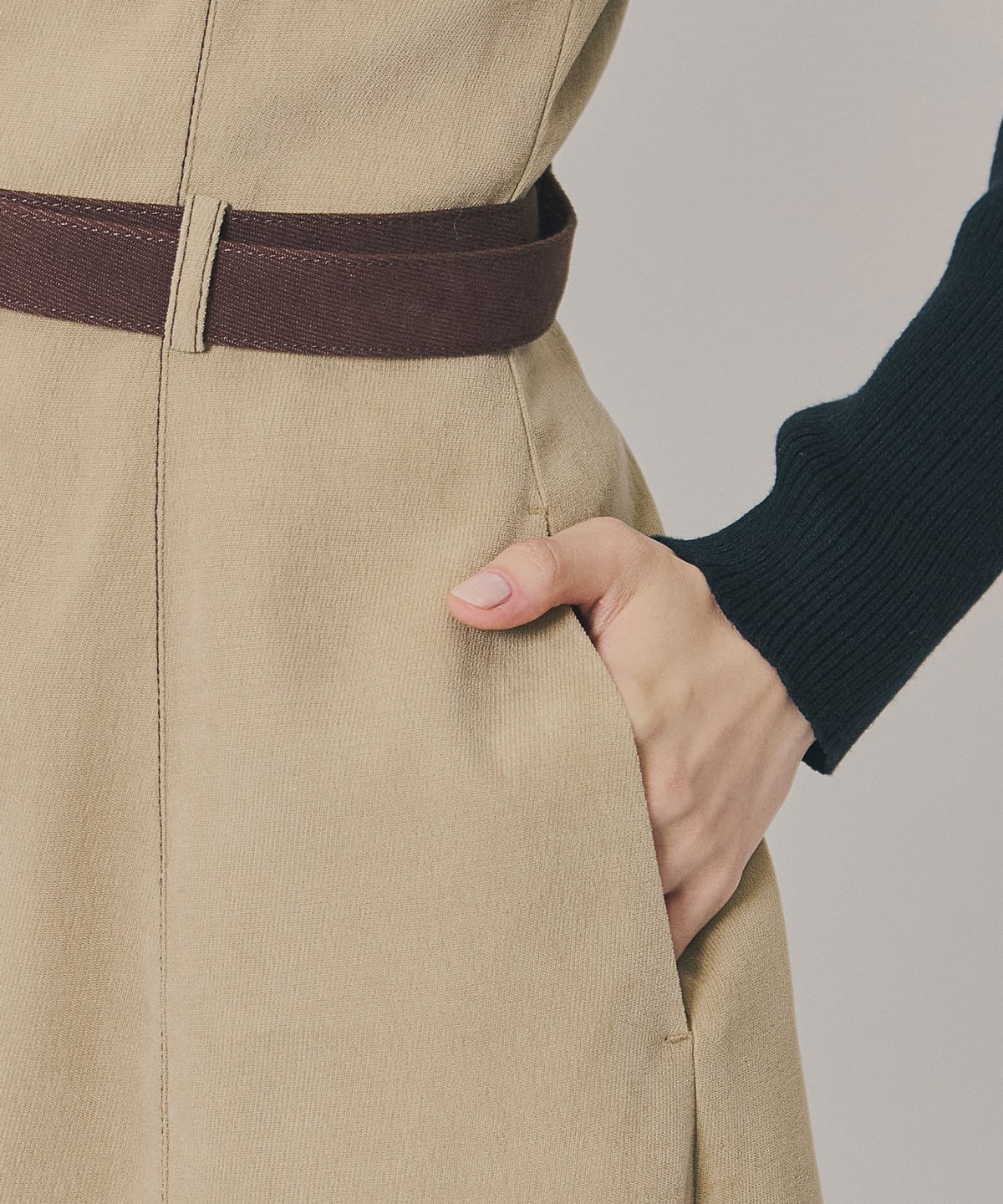 スエードライクショートジャケット×バイカラーワンピースセットアップ