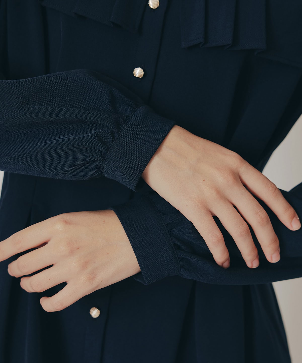 オープンショルダーフリルワンピース