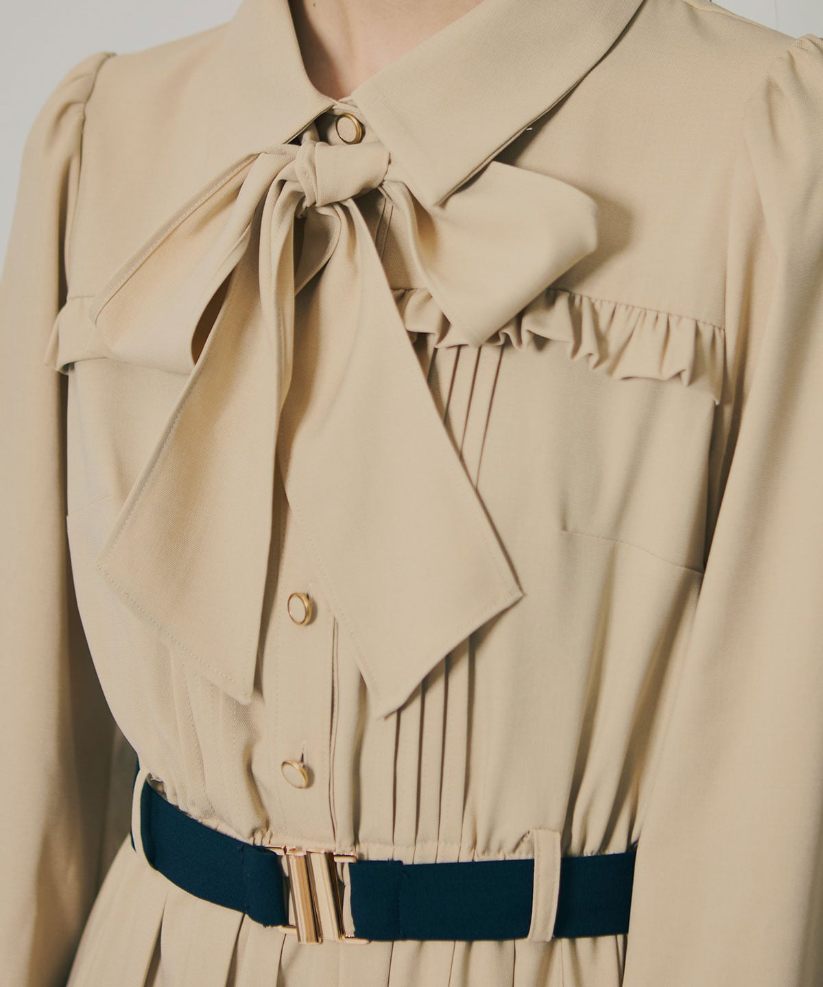 プリーツボウタイシャツロングワンピース