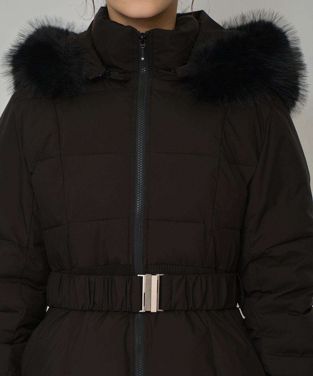 ベルトデザインキルティングファイバーダウンジャケット