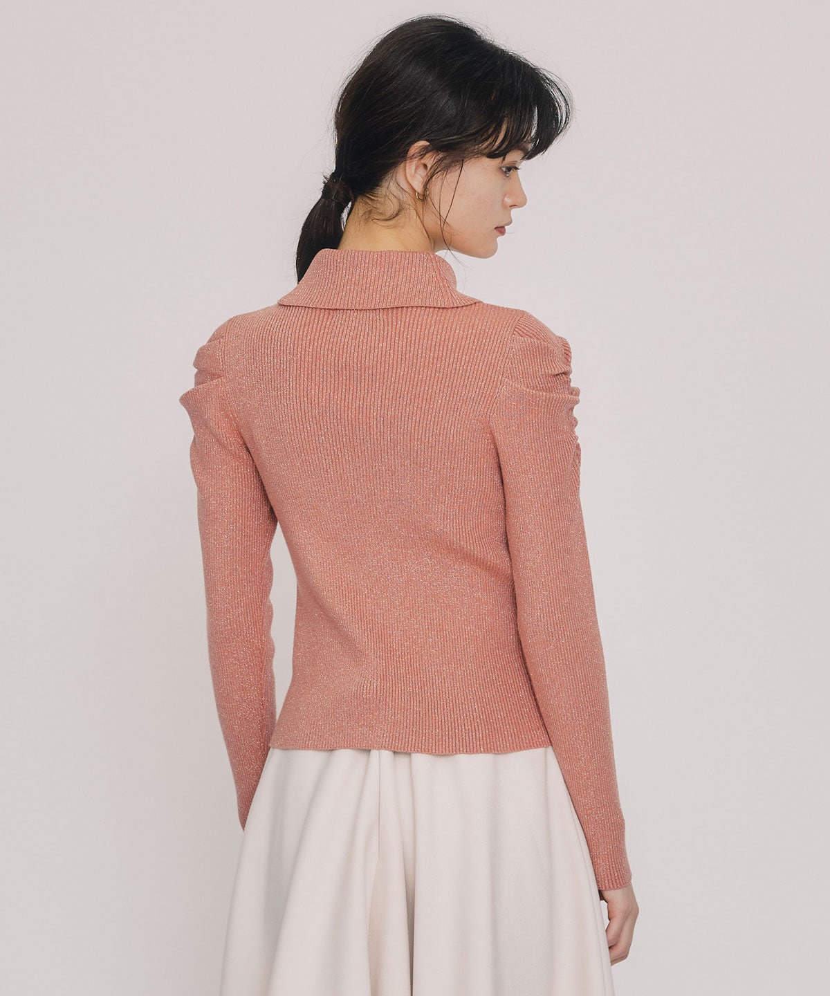 ラメタートルニットプルオーバー