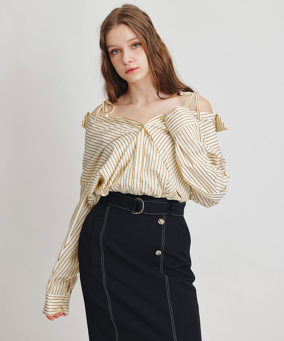 ベアレイヤードストライプバルーンオフショルブラウス