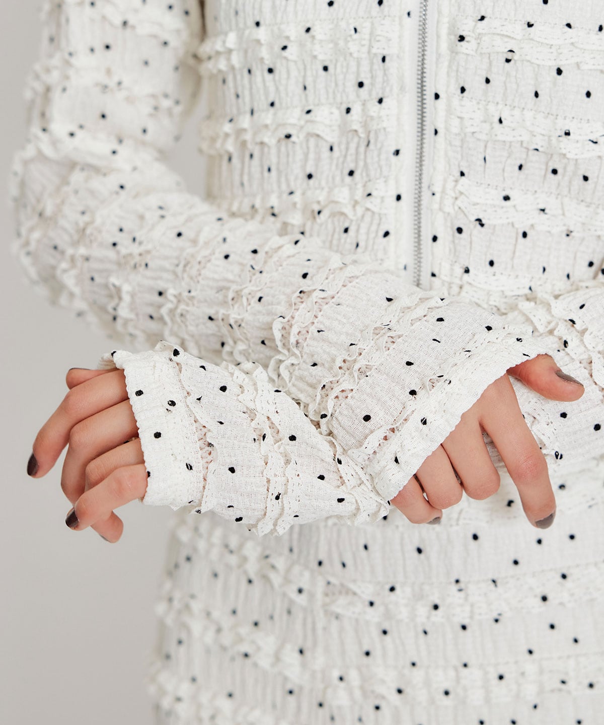 ミニフリルZIPブラウス×ミニフリルフレアロングスカートセットアップ