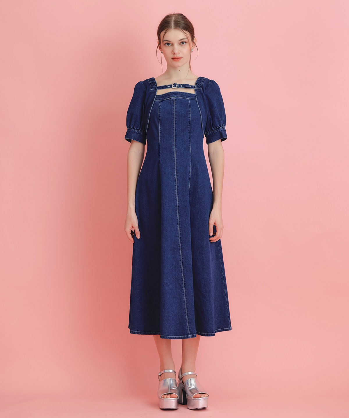 デコルテベルトデニムフレアロングワンピース