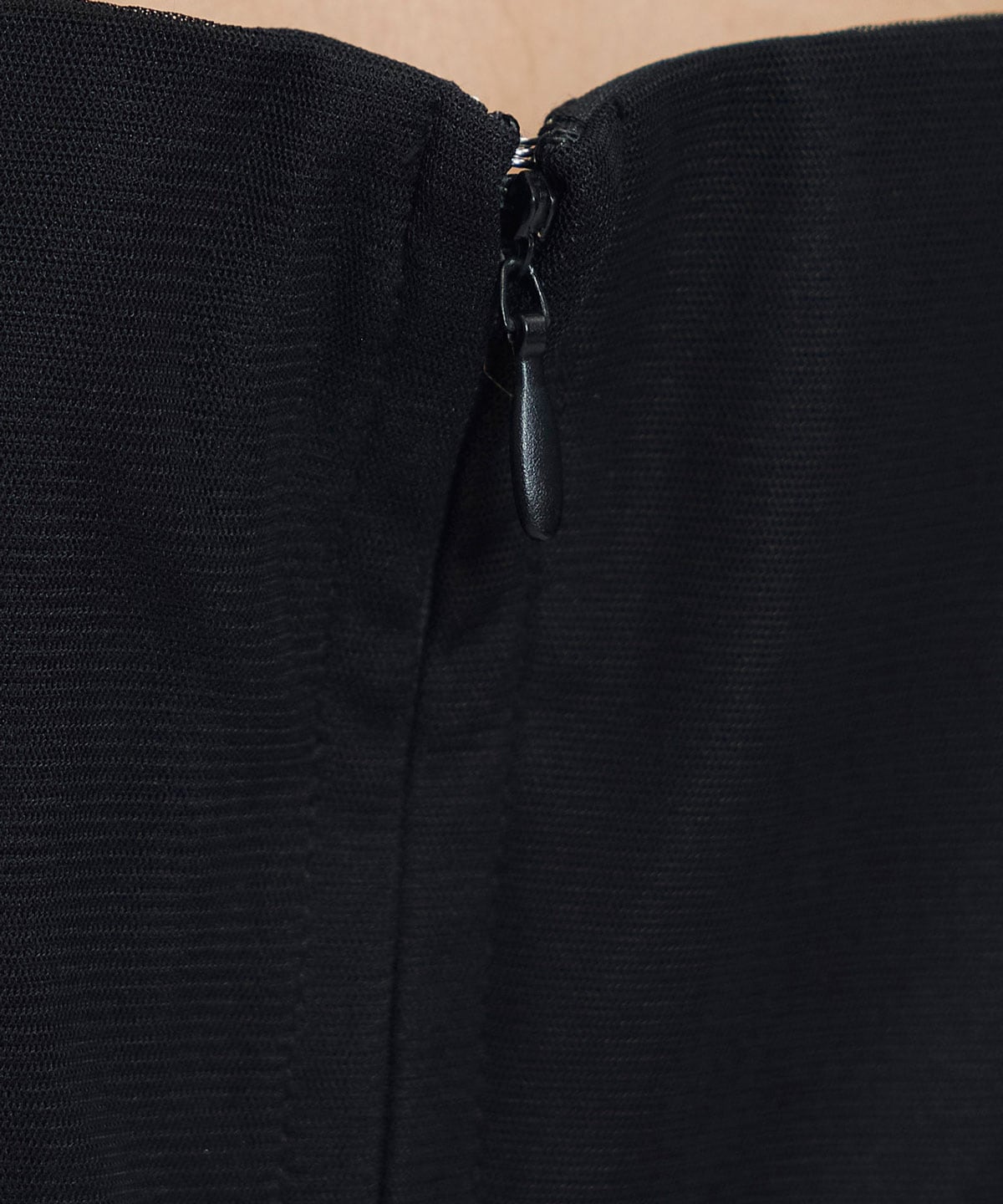 チュールレースティアードトップス×キャミソールフレアロングドレス