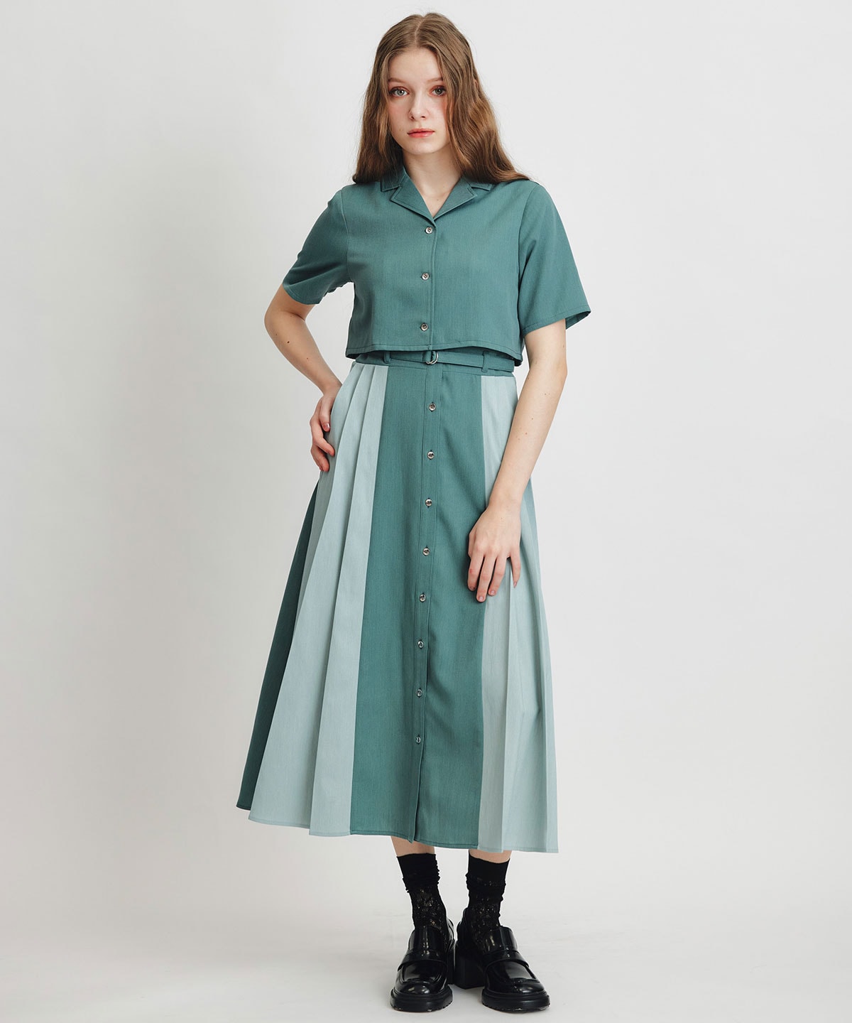 レイヤードサイドプリーツバイカラーロングワンピース