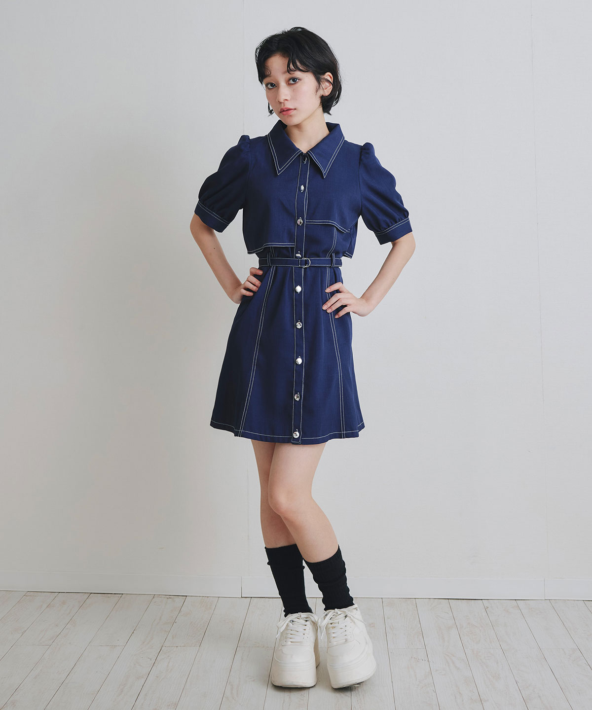 ステッチバイカラーレイヤードフレアミニワンピース