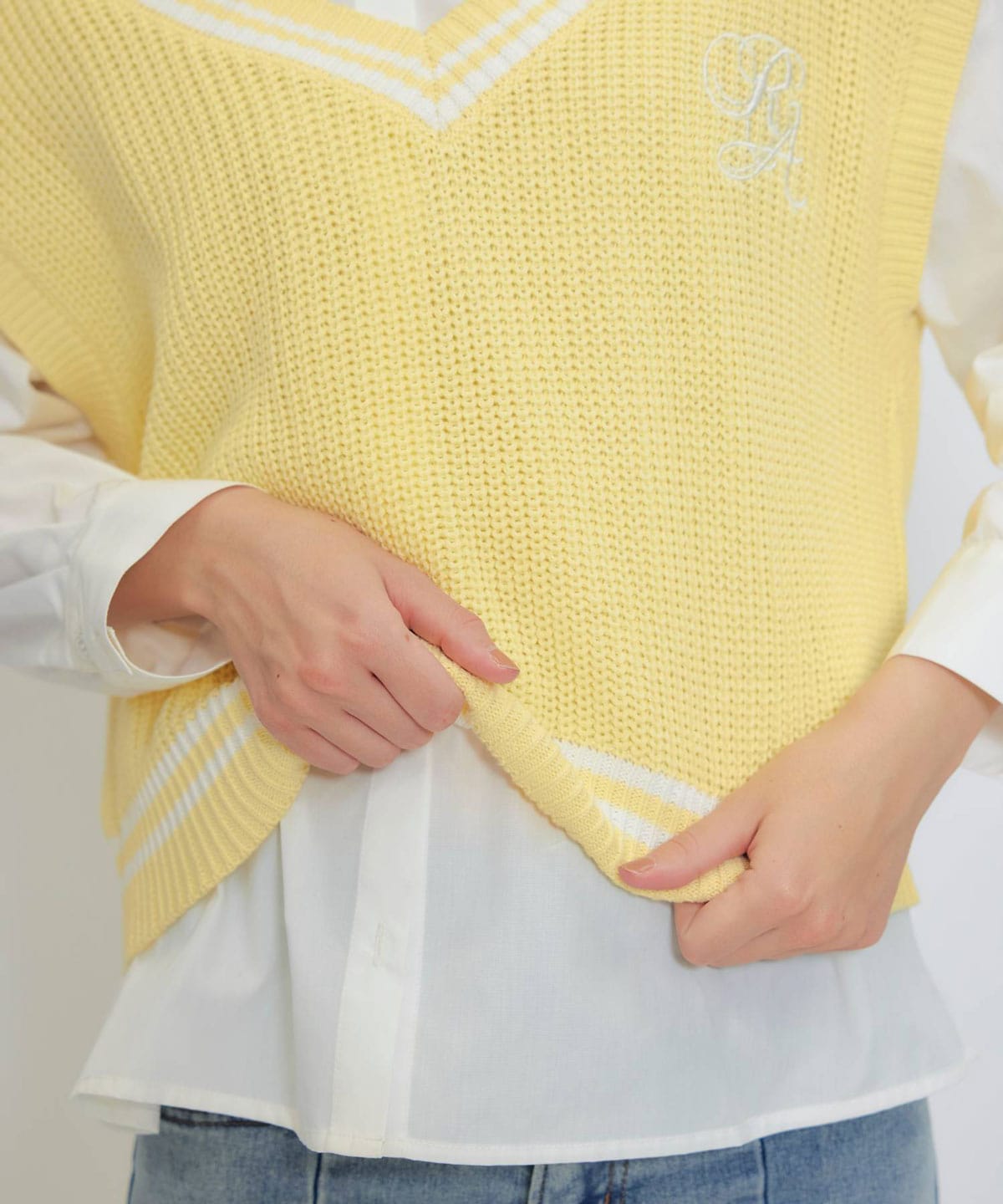 カレッジライクラインベスト×シャツブラウス