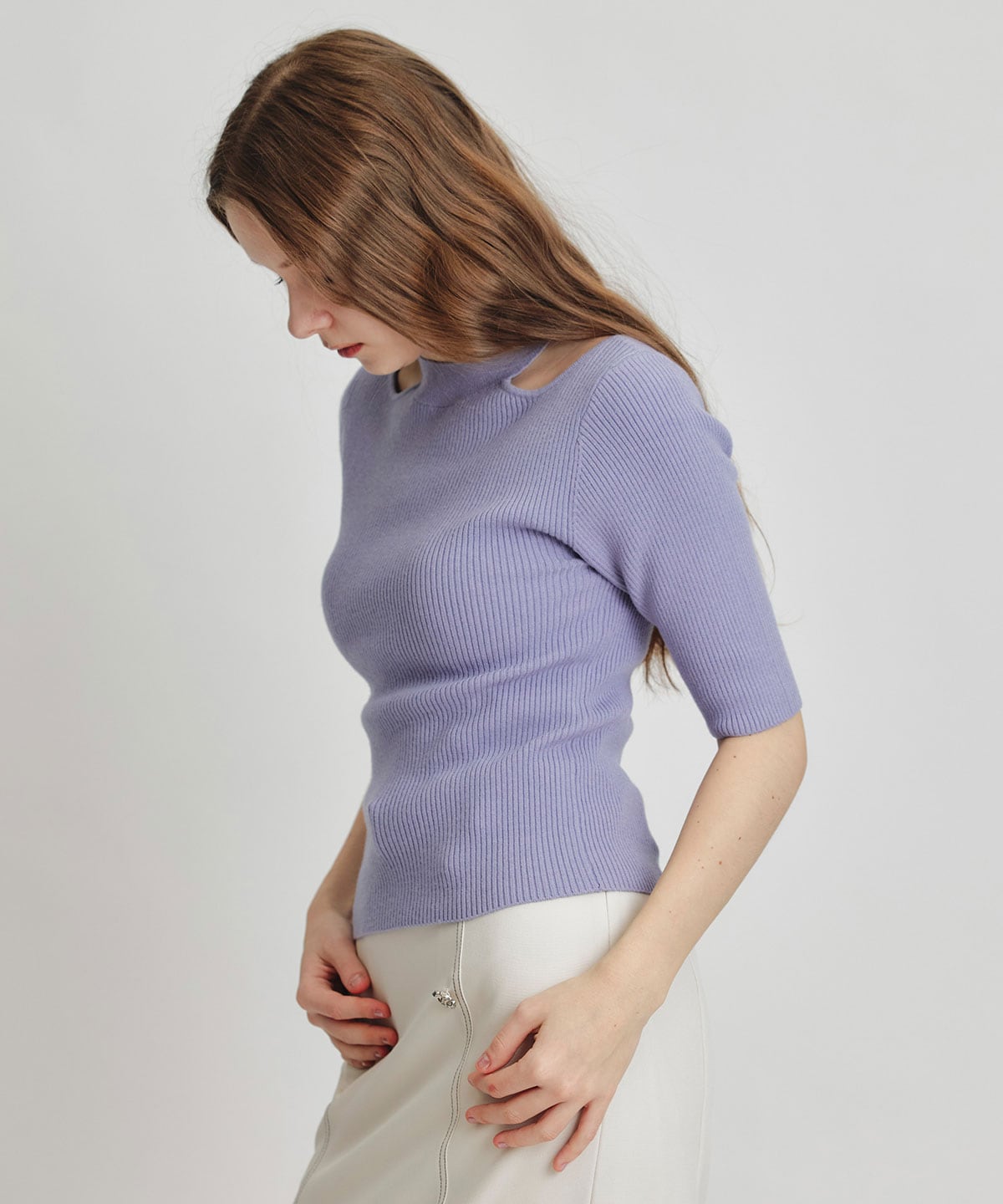 カットアウトハーフスリーブニットプルオーバー