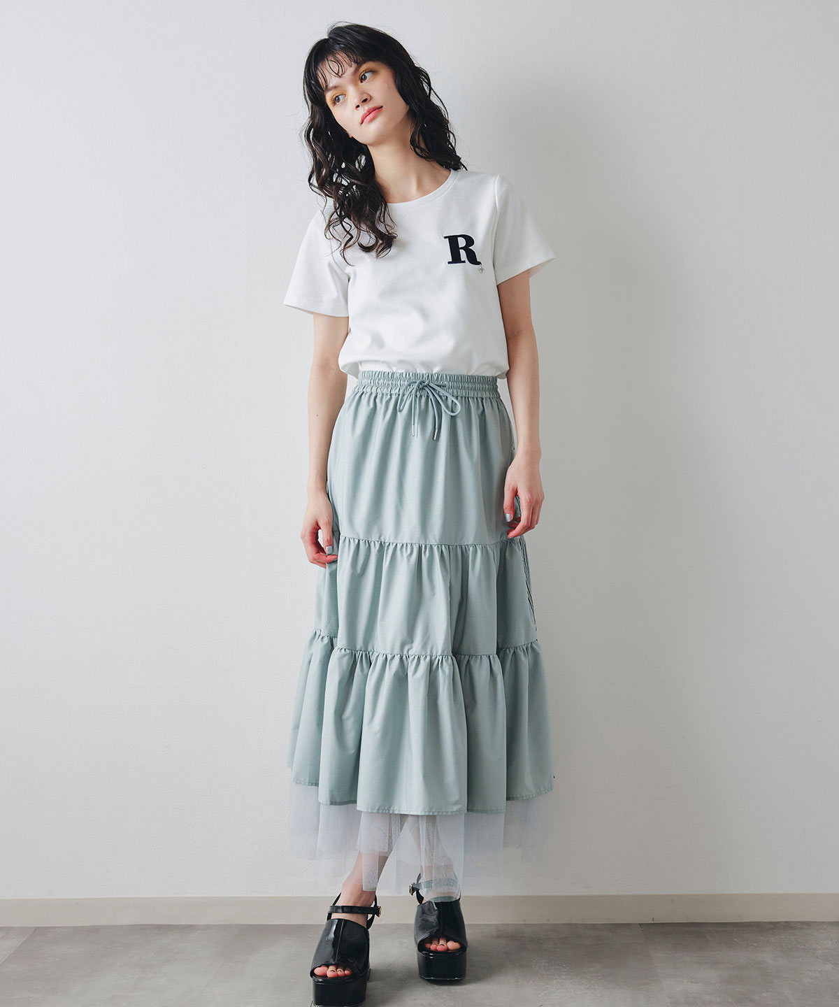 ビジューRチャームTシャツ
