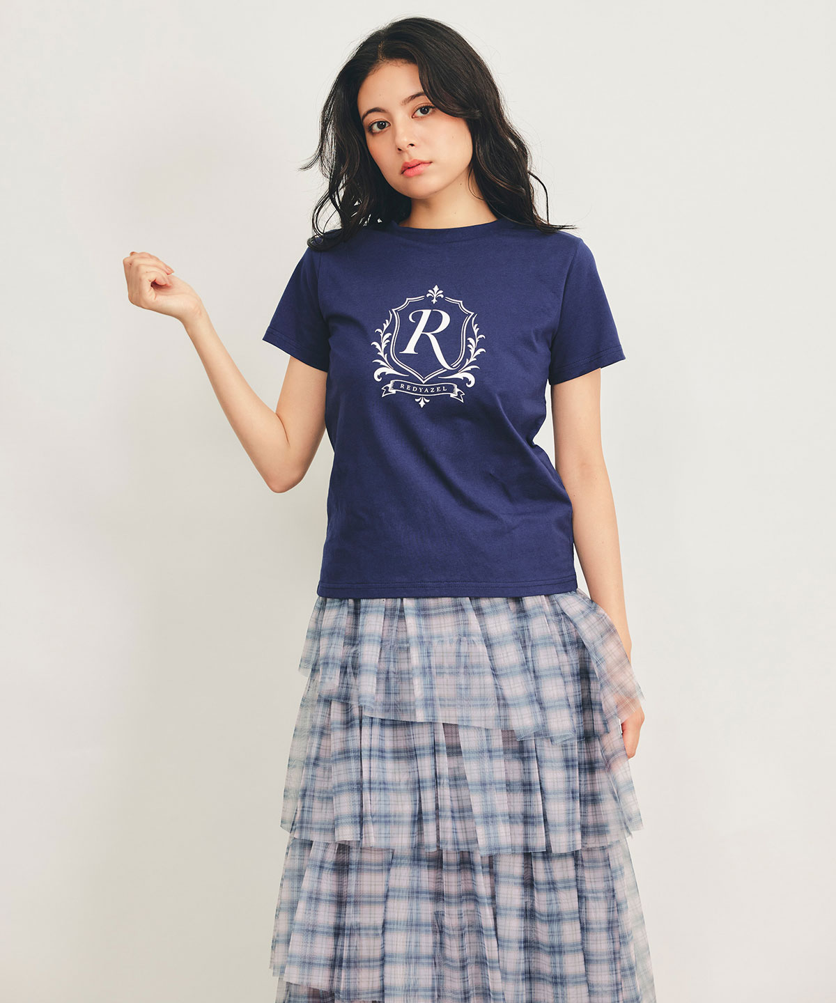 エンブレムロゴTシャツ