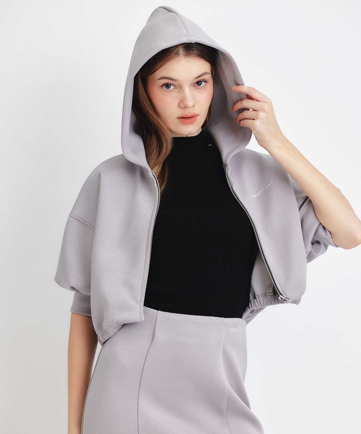 ダンボールZIPショートパーカー