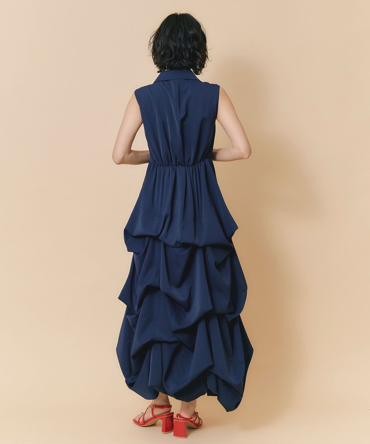 タックボリュームシャツロングワンピース