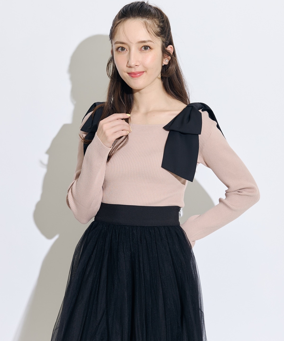 異素材ショルダーリボンスクエアネックニットプルオーバー