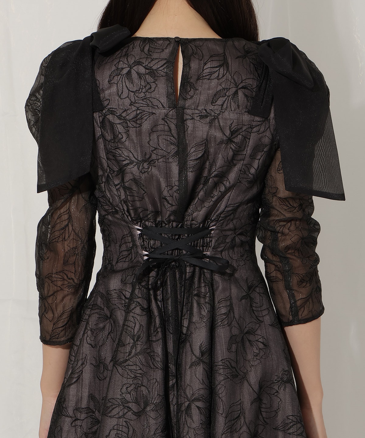 フラワー刺繍肩リボンドレス